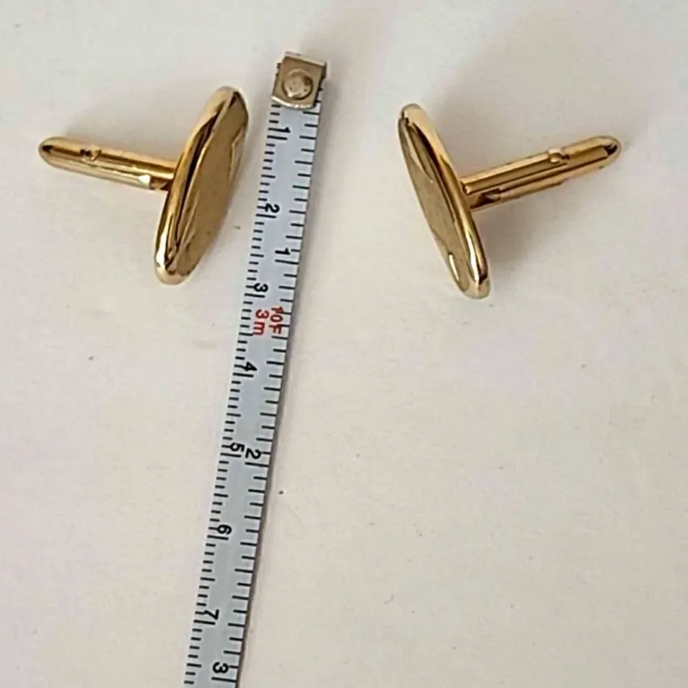 VINTAGE SWANK gold cufflinks